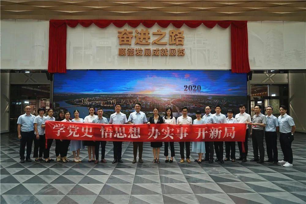 4年前,12名泰国少年探险洞穴被困10天,获救3年后才公布其中内幕